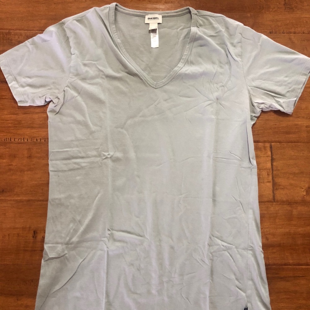Diesel V-neck T-shirt - M